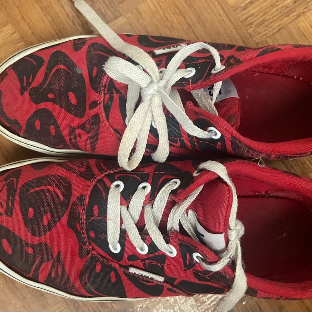 Size 4 boys Vans.